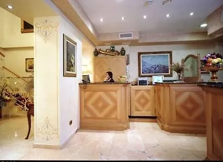 Hotel Dieci 4*