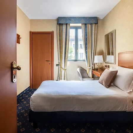 Boutique Dieci 4* Milán