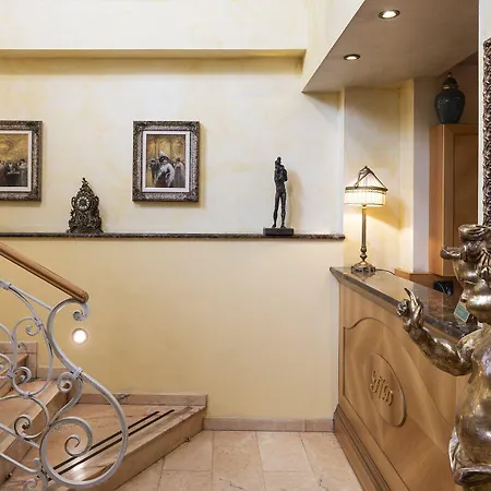 Boutique Dieci فندق