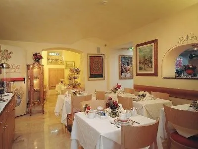 Boutique Dieci Milán