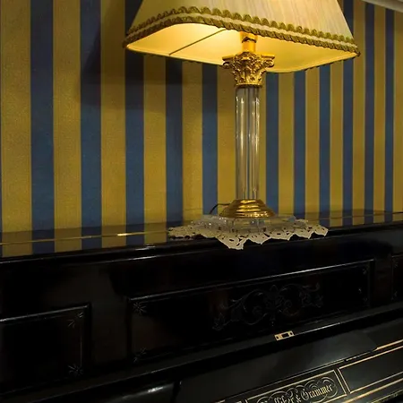 Hotel Dieci Milano