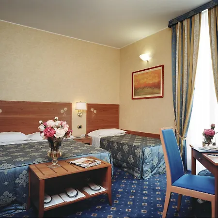 Hotell Boutique Dieci 4*
